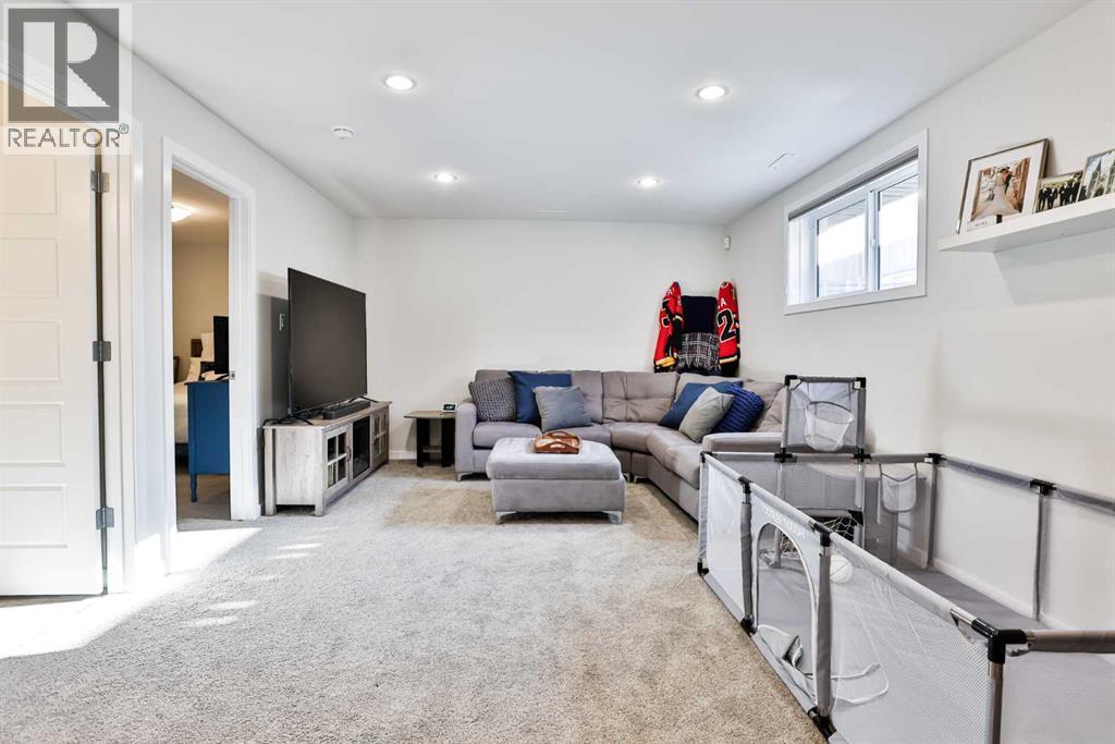 128 Cabot Landing W, Lethbridge, AB - Indoor