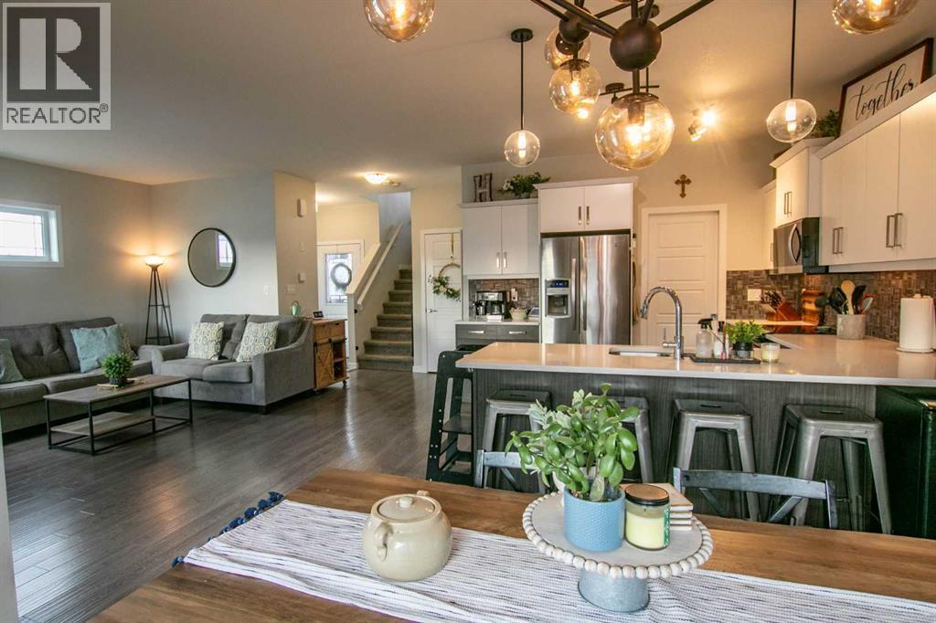 128 Cabot Landing W, Lethbridge, AB - Indoor