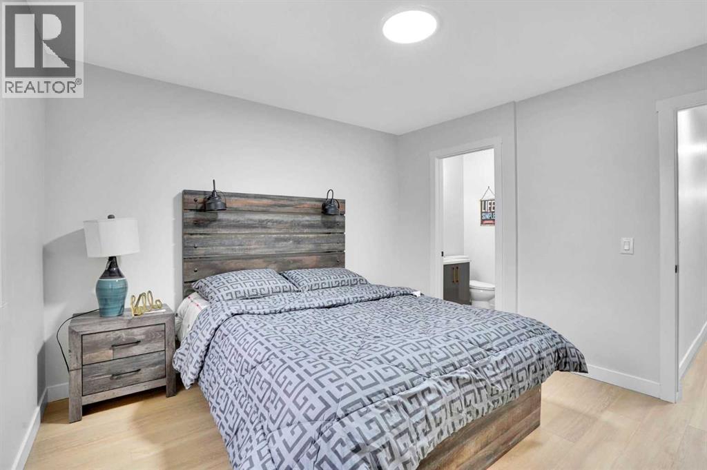 PRIMARY BEDROOM - 23 Shawmeadows Place Sw, Calgary, AB - Indoor Photo Showing Bedroom