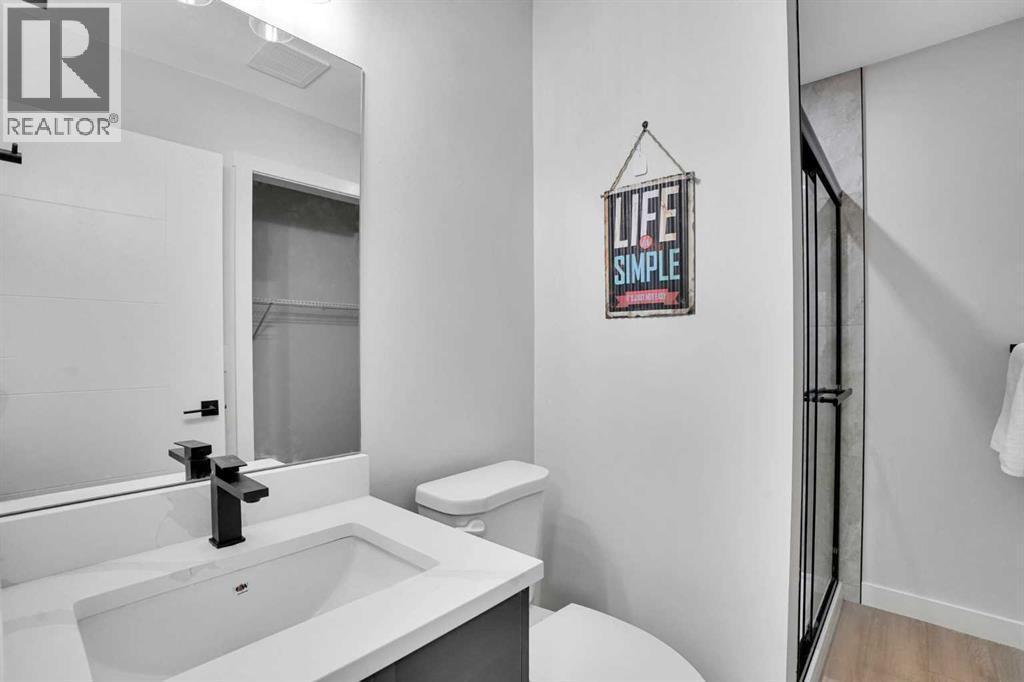 3PCS ENSUITE - 23 Shawmeadows Place Sw, Calgary, AB - Indoor Photo Showing Bathroom