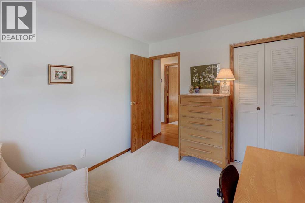 Bedroom - 5943 Silver Ridge Drive Nw, Calgary, AB - Indoor Photo Showing Bedroom