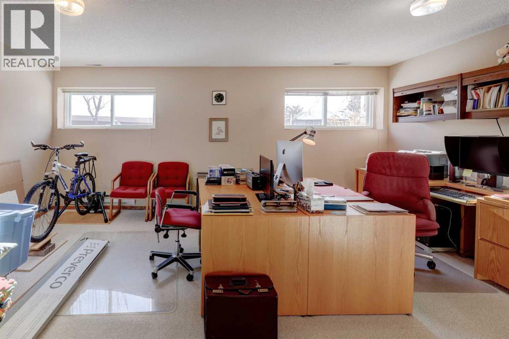 5943 Silver Ridge Drive Nw, Calgary, AB - Indoor Photo Showing Office