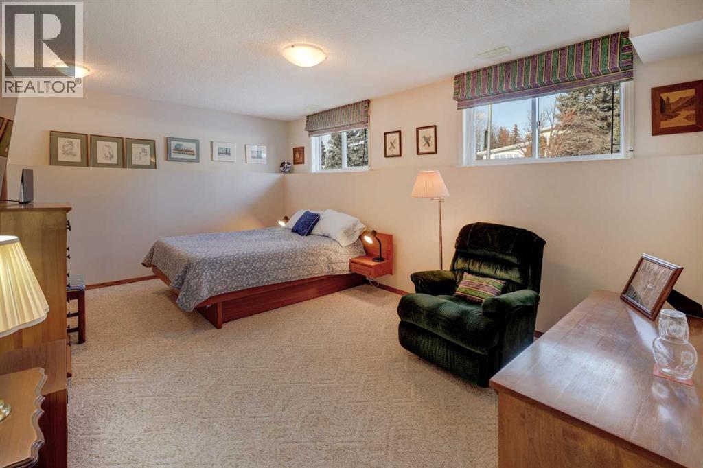 5943 Silver Ridge Drive Nw, Calgary, AB - Indoor Photo Showing Bedroom