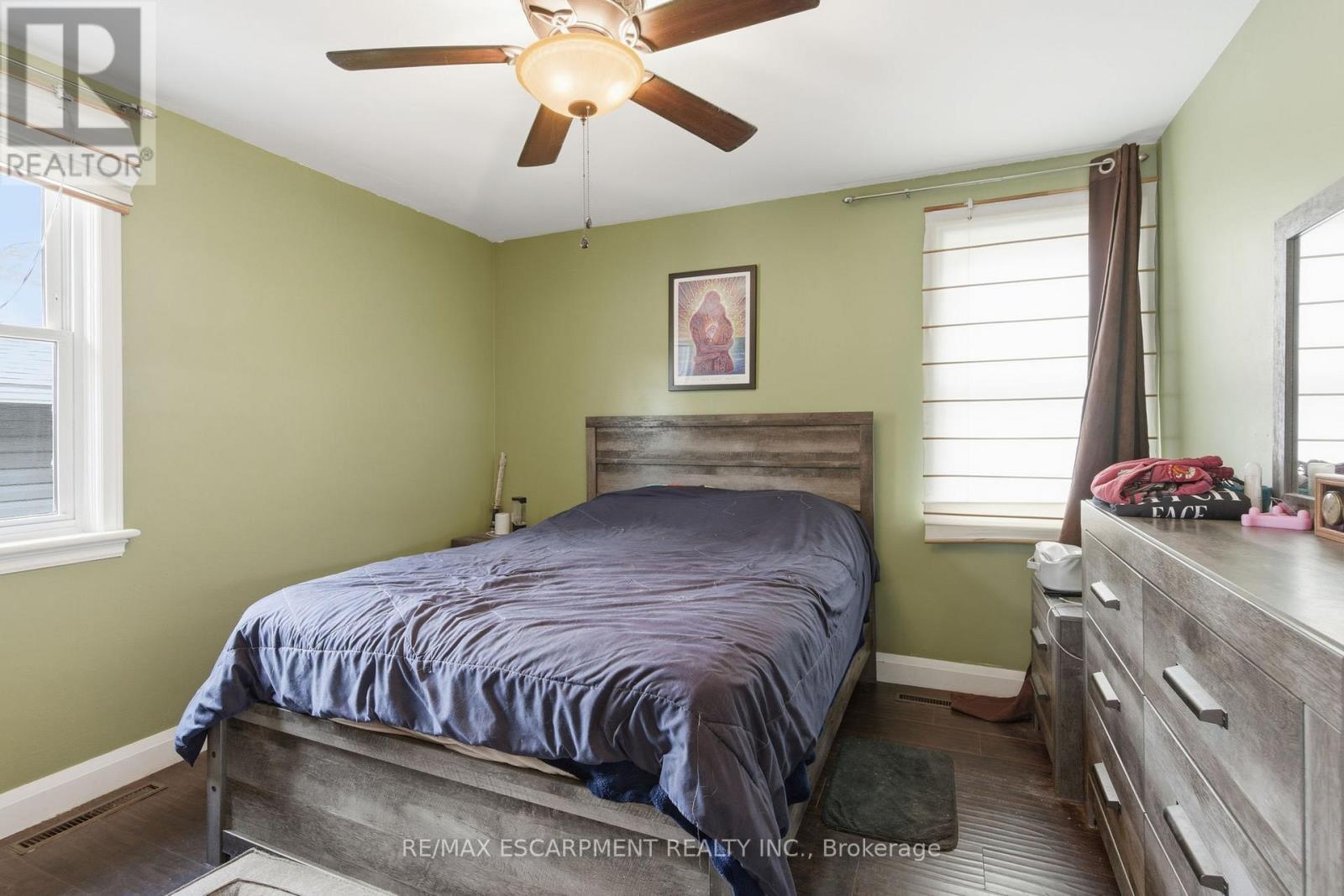 58 Seven Oaks Drive, Hamilton, ON - Indoor Photo Showing Bedroom