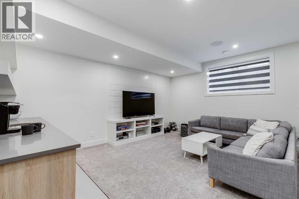 2520 Cochrane Road Nw, Calgary, AB - Indoor