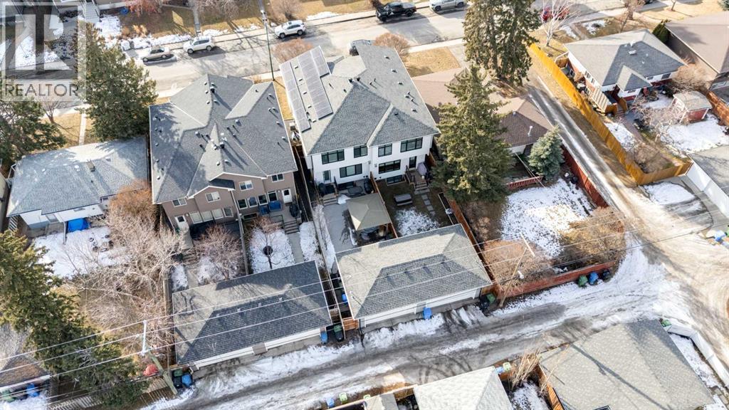 2520 Cochrane Road Nw, Calgary, AB - Outdoor