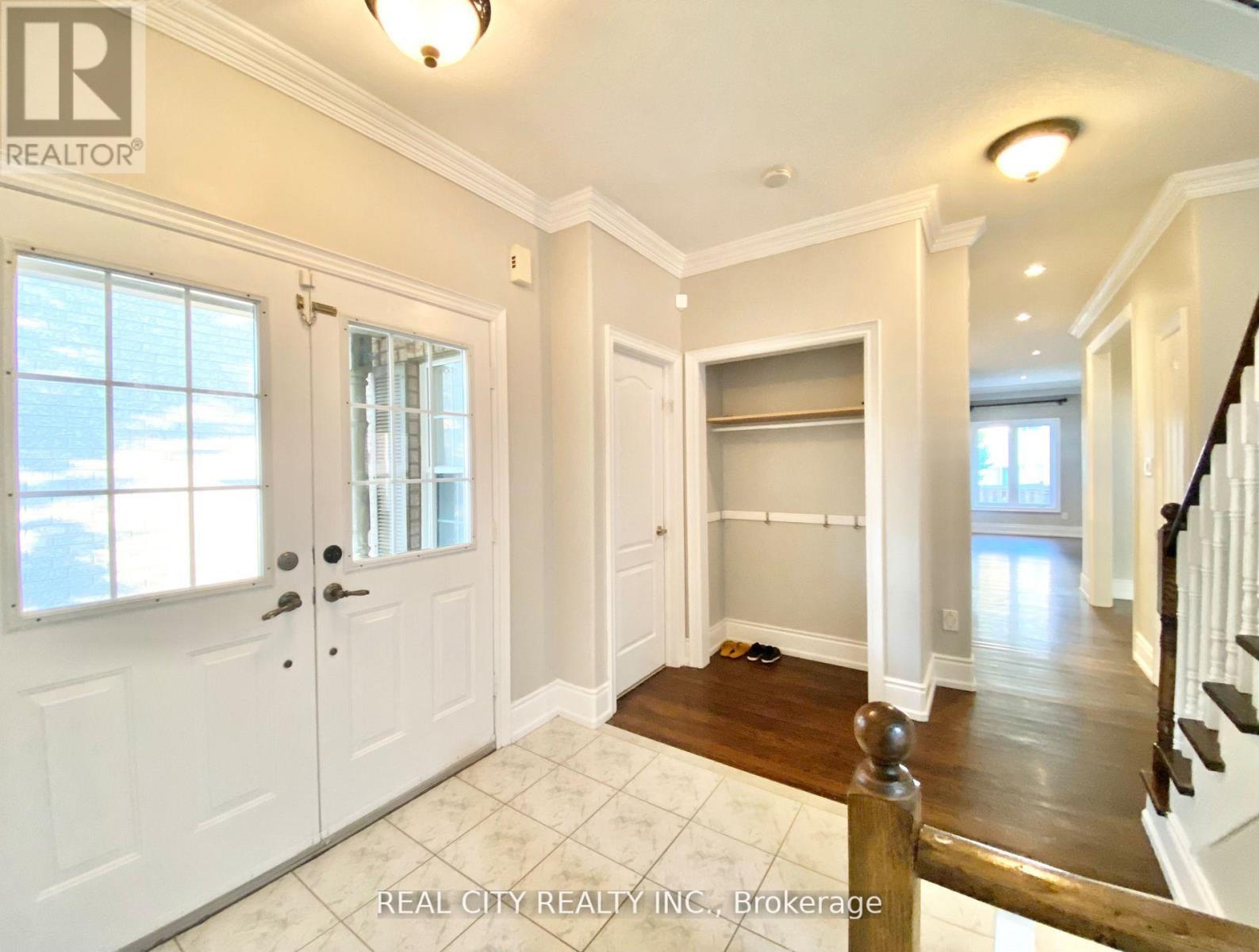 830 Old Derry Road, Mississauga, ON - Indoor Photo Showing Other Room