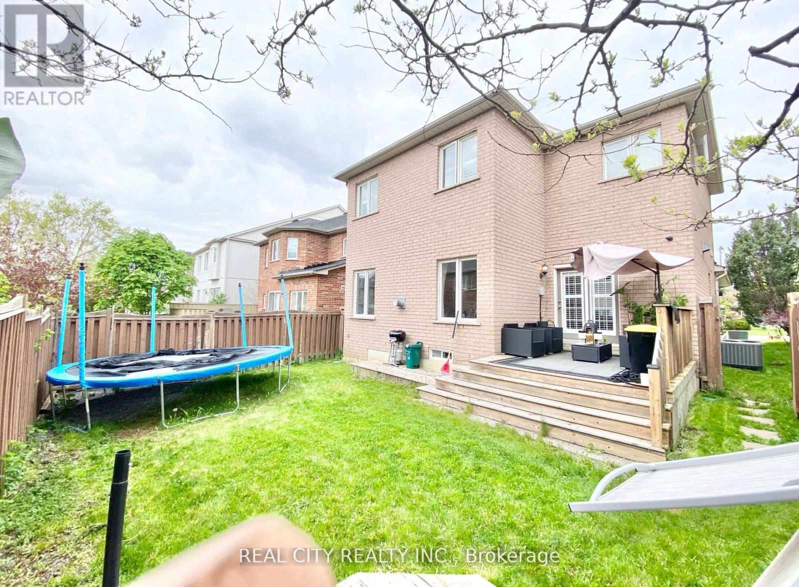 830 Old Derry Road, Mississauga, ON - Outdoor With Deck Patio Veranda
