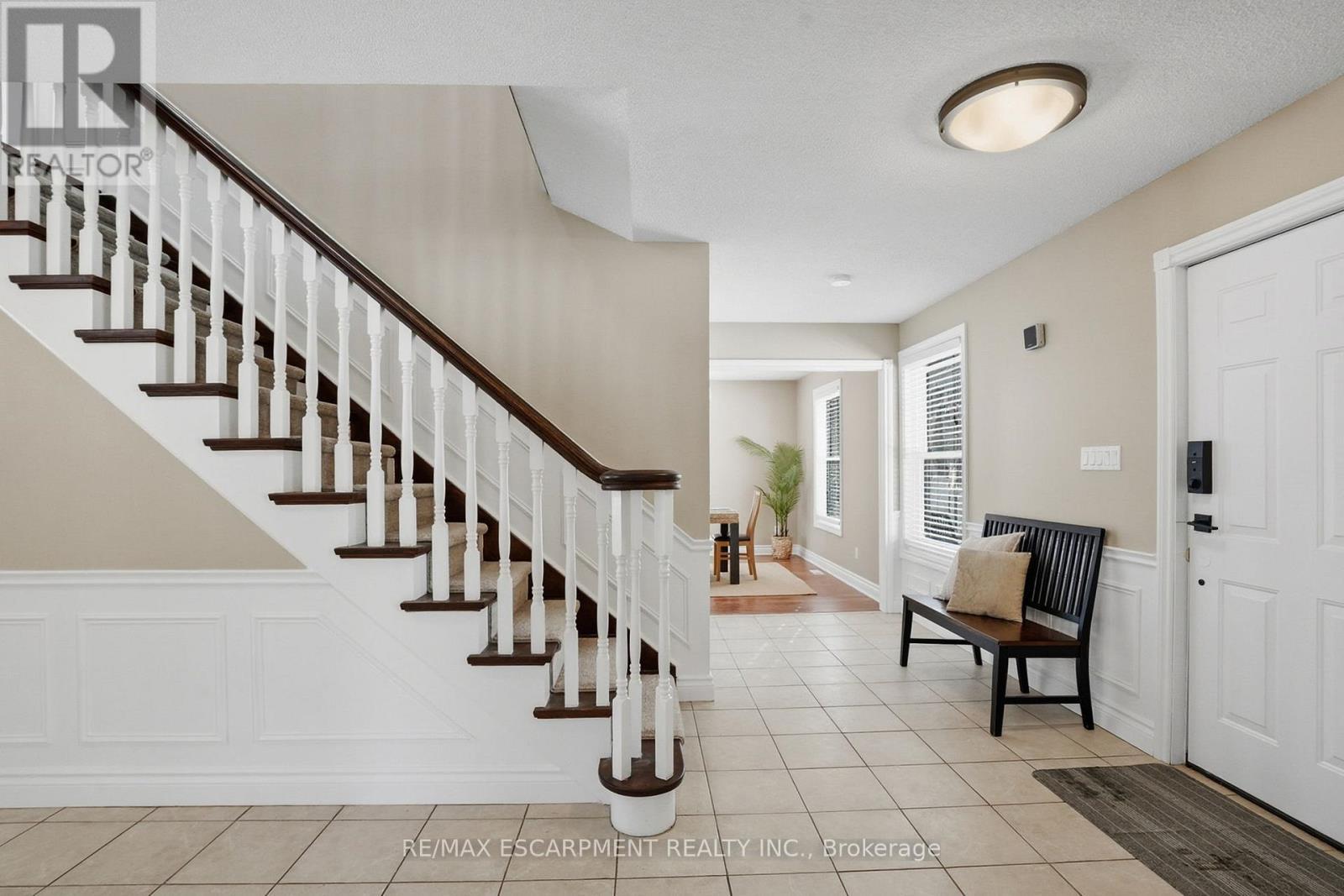 192 Concession 14 E, Hamilton, ON - Indoor Photo Showing Other Room