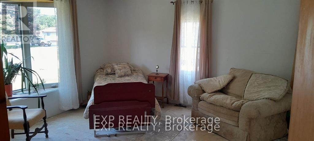 330 Helena Street, Fort Erie (Lakeshore), ON - Indoor