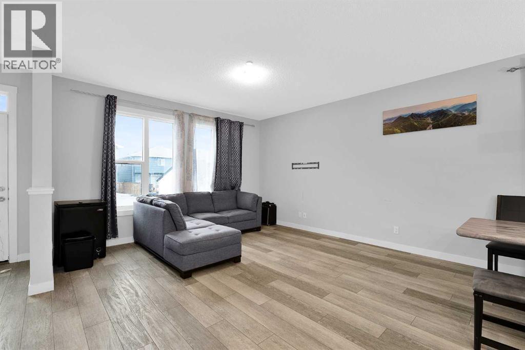 349 Calhoun Common Ne, Calgary, AB - Indoor Photo Showing Living Room