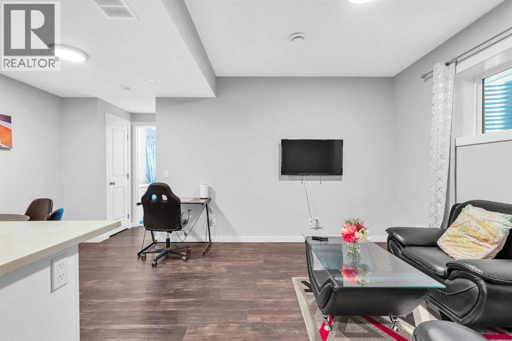 349 Calhoun Common Ne, Calgary, AB - Indoor