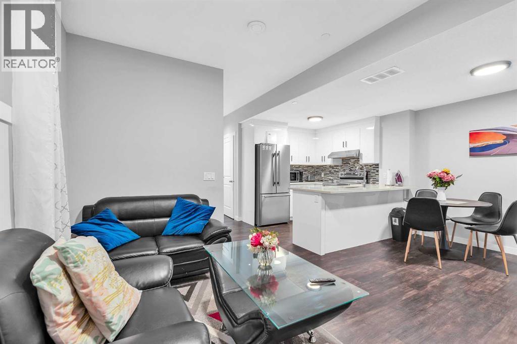 349 Calhoun Common Ne, Calgary, AB - Indoor Photo Showing Other Room