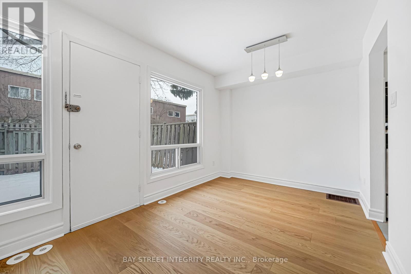 70 Elsa Vine Way, Toronto, ON - Indoor Photo Showing Other Room