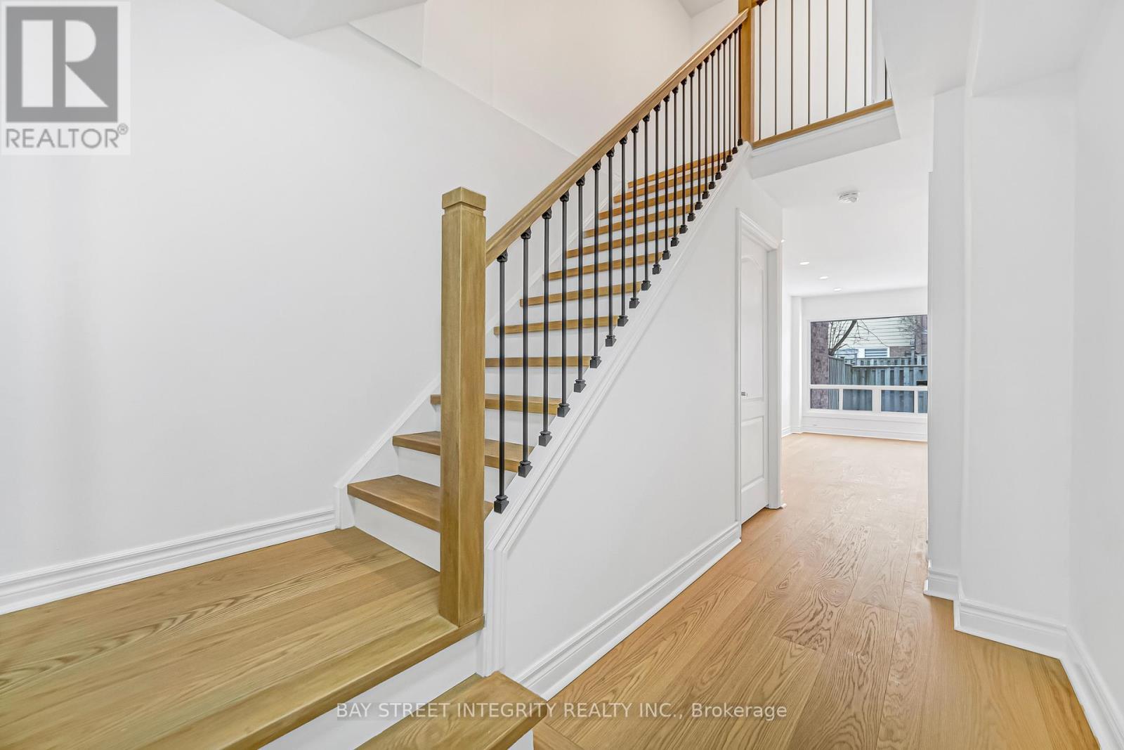 70 Elsa Vine Way, Toronto, ON - Indoor Photo Showing Other Room