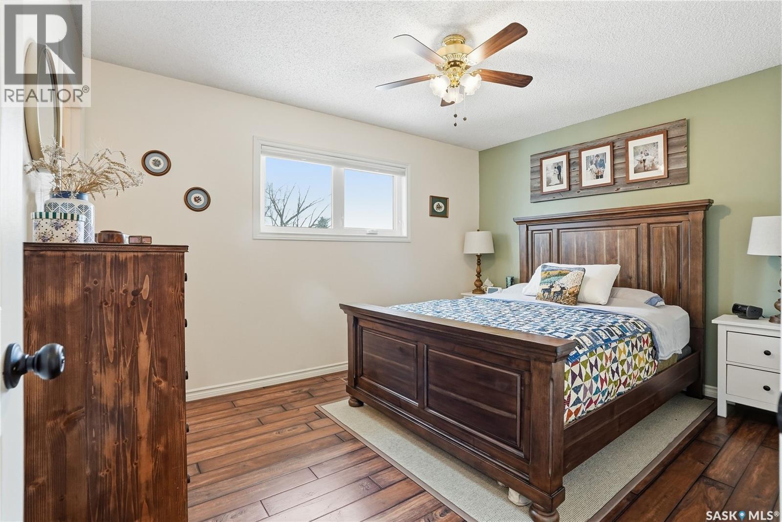 1714 Bradwell Avenue, Saskatoon, SK - Indoor Photo Showing Bedroom
