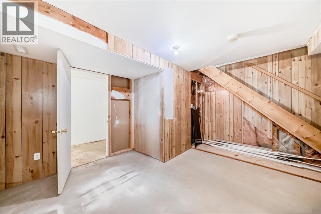 131 Taradale Drive Ne, Calgary, AB - Indoor Photo Showing Other Room