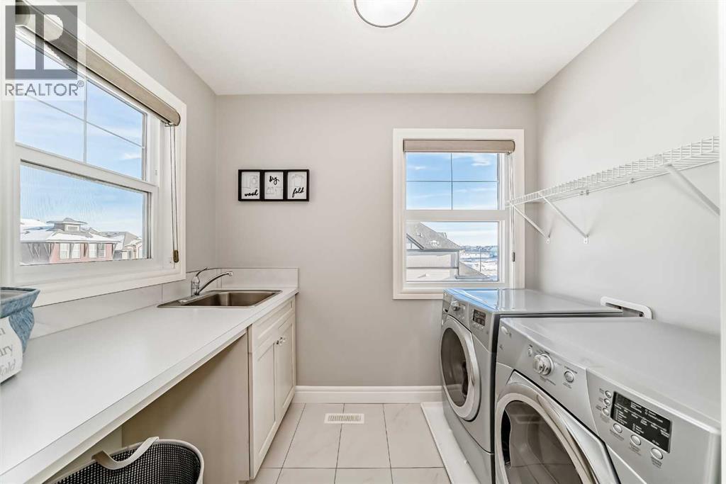 35 Mahogany Crescent Se, Calgary, AB - Indoor Photo Showing Laundry Room