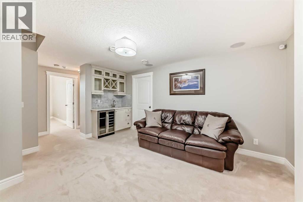 35 Mahogany Crescent Se, Calgary, AB - Indoor Photo Showing Living Room