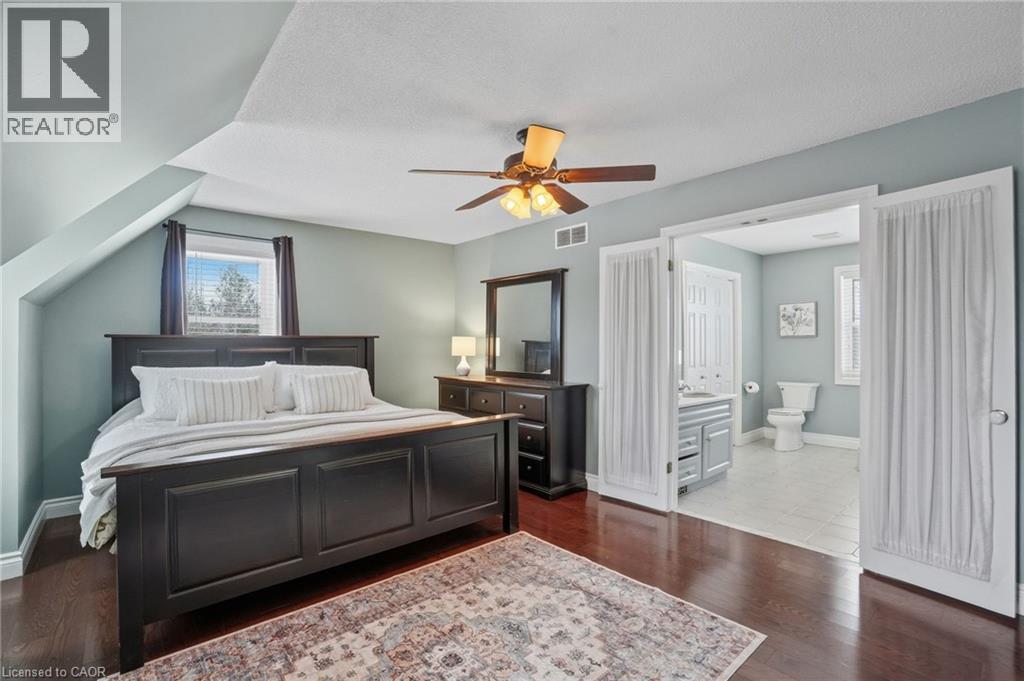 192 Concession 14 E, Puslinch, ON - Indoor Photo Showing Bedroom