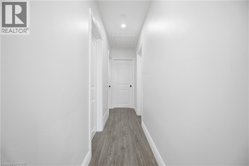 290 Lincoln Road, Waterloo, ON - Indoor Photo Showing Other Room