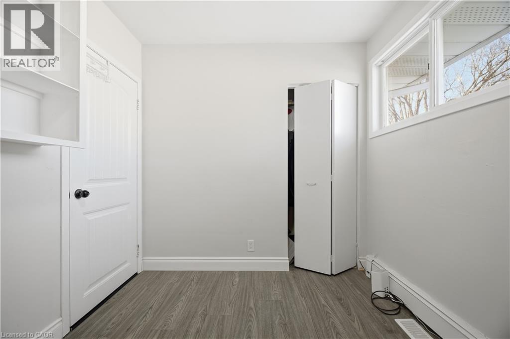 290 Lincoln Road, Waterloo, ON - Indoor Photo Showing Other Room