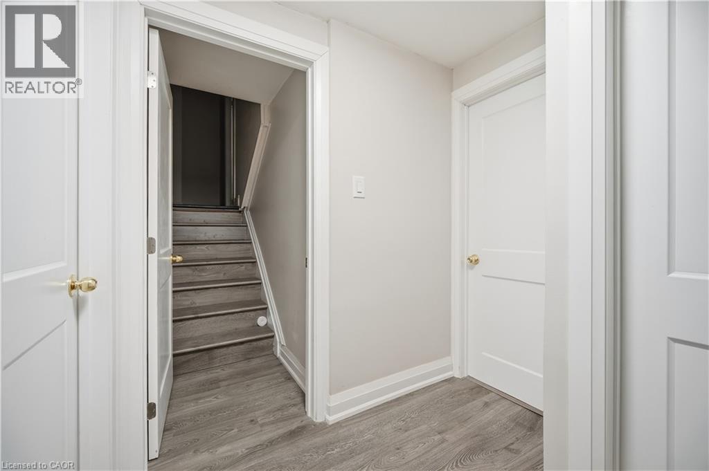 290 Lincoln Road, Waterloo, ON - Indoor Photo Showing Other Room