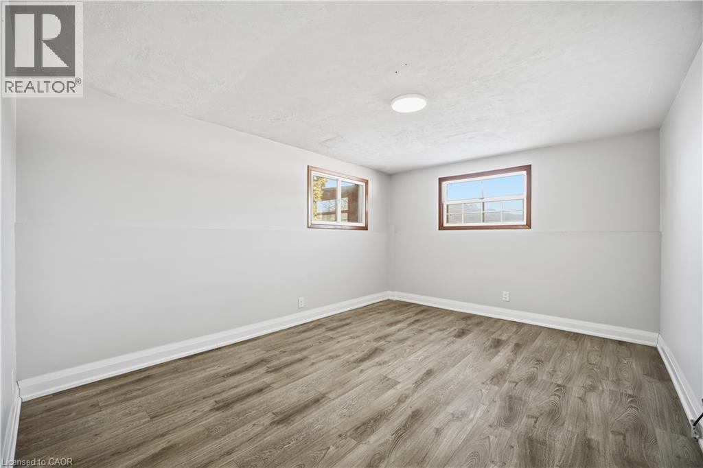 290 Lincoln Road, Waterloo, ON - Indoor Photo Showing Other Room