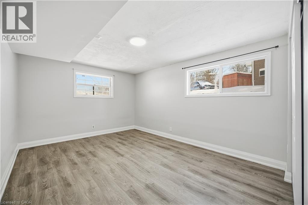 290 Lincoln Road, Waterloo, ON - Indoor Photo Showing Other Room