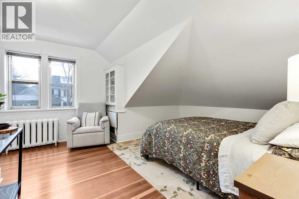 725 Macleod Trail Sw, High River, AB - Indoor Photo Showing Bedroom