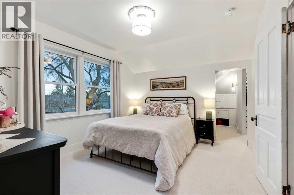 725 Macleod Trail Sw, High River, AB - Indoor Photo Showing Bedroom