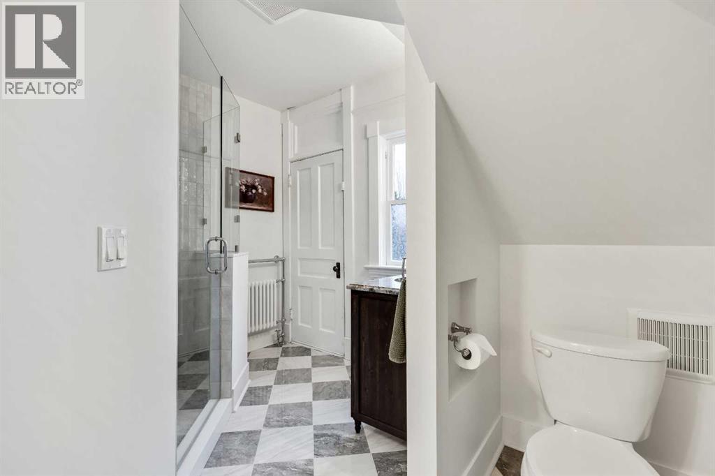 725 Macleod Trail Sw, High River, AB - Indoor Photo Showing Bathroom