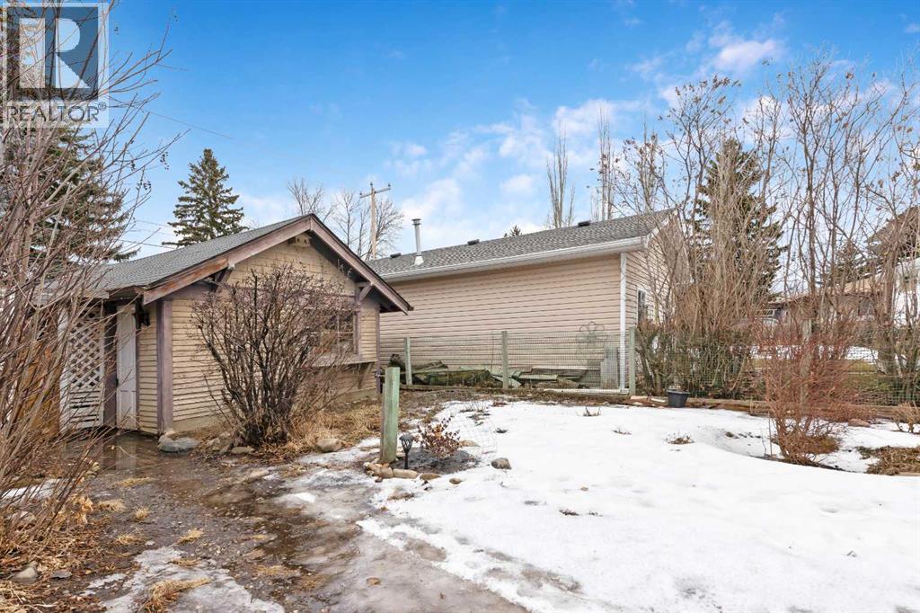 725 Macleod Trail Sw, High River, AB - Outdoor