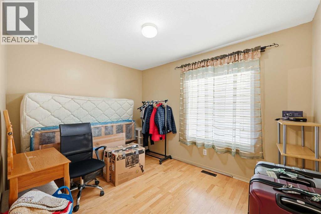 311 Saddlecreek Point Ne, Calgary, AB - Indoor Photo Showing Office