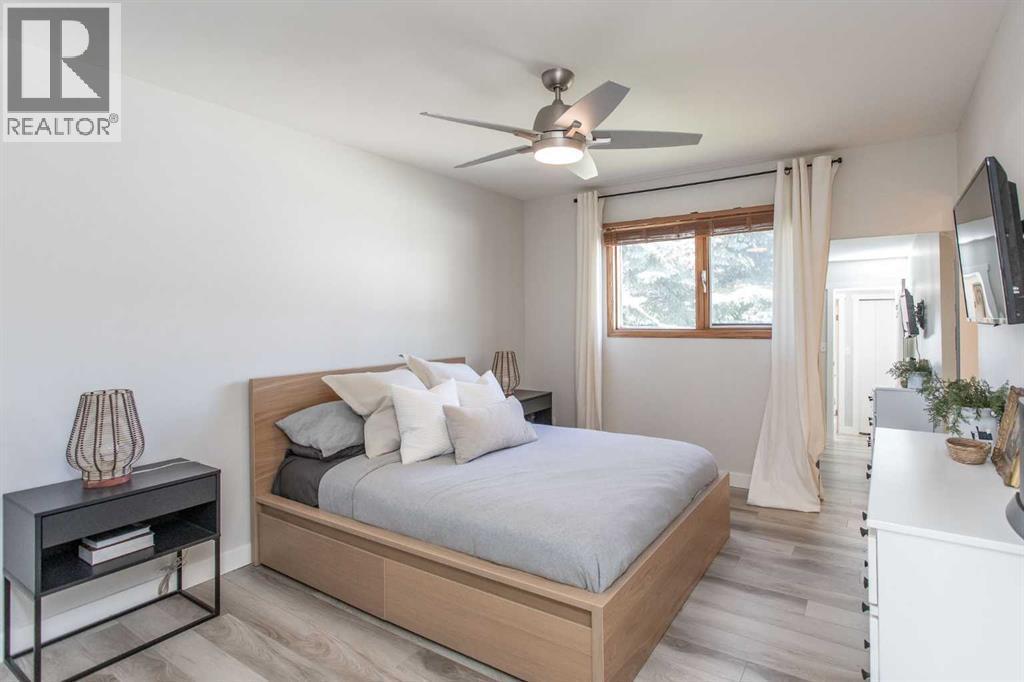 34 Bruns Bay, Lacombe, AB - Indoor Photo Showing Bedroom