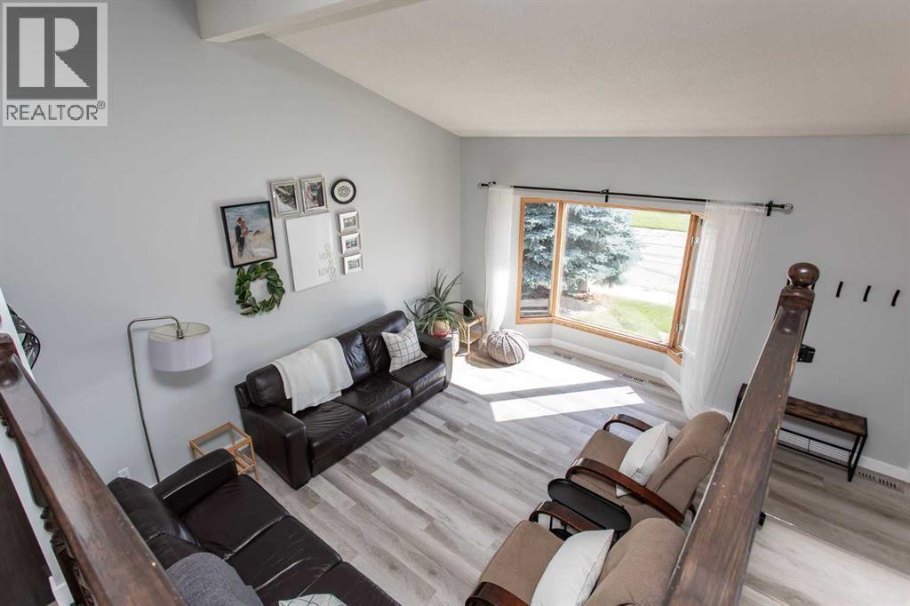 34 Bruns Bay, Lacombe, AB - Indoor