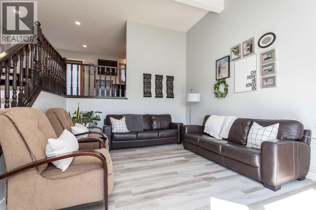 34 Bruns Bay, Lacombe, AB - Indoor Photo Showing Living Room