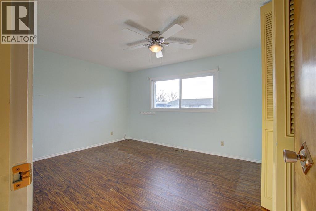 524 51 Avenue W, Claresholm, AB - Indoor Photo Showing Other Room