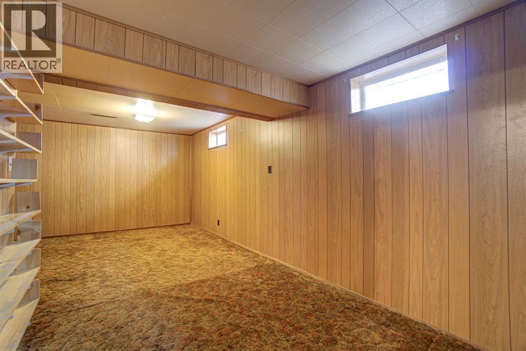 524 51 Avenue W, Claresholm, AB - Indoor Photo Showing Other Room