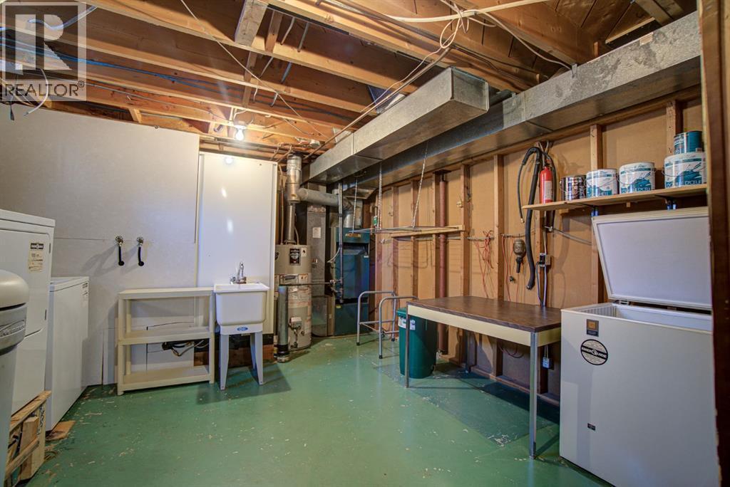 524 51 Avenue W, Claresholm, AB - Indoor Photo Showing Basement