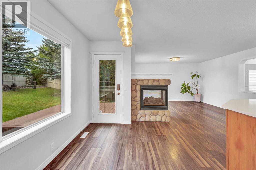 331 Springbank Place Sw, Calgary, AB - Indoor With Fireplace