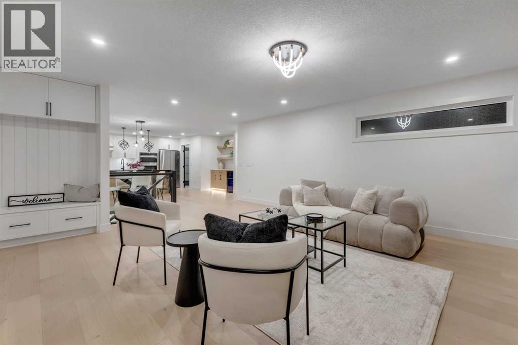 9419 Academy Drive Se, Calgary, AB - Indoor