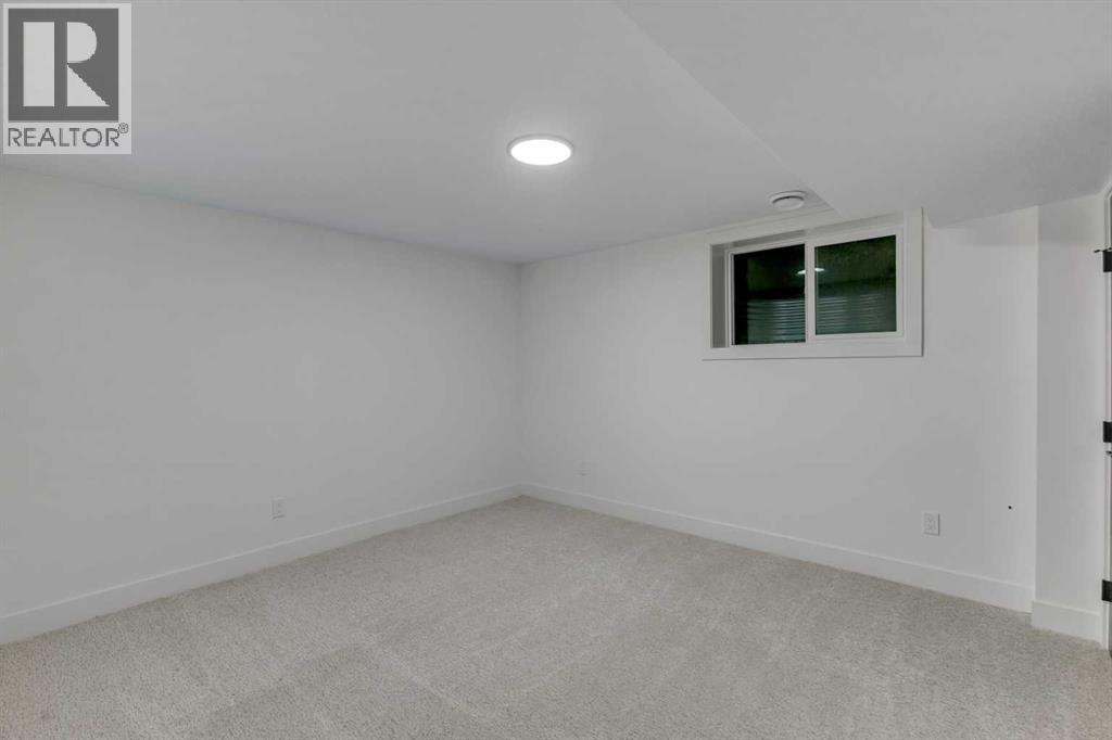 9419 Academy Drive Se, Calgary, AB - Indoor Photo Showing Other Room