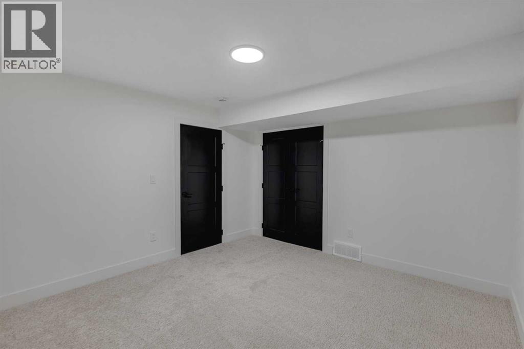9419 Academy Drive Se, Calgary, AB - Indoor Photo Showing Other Room