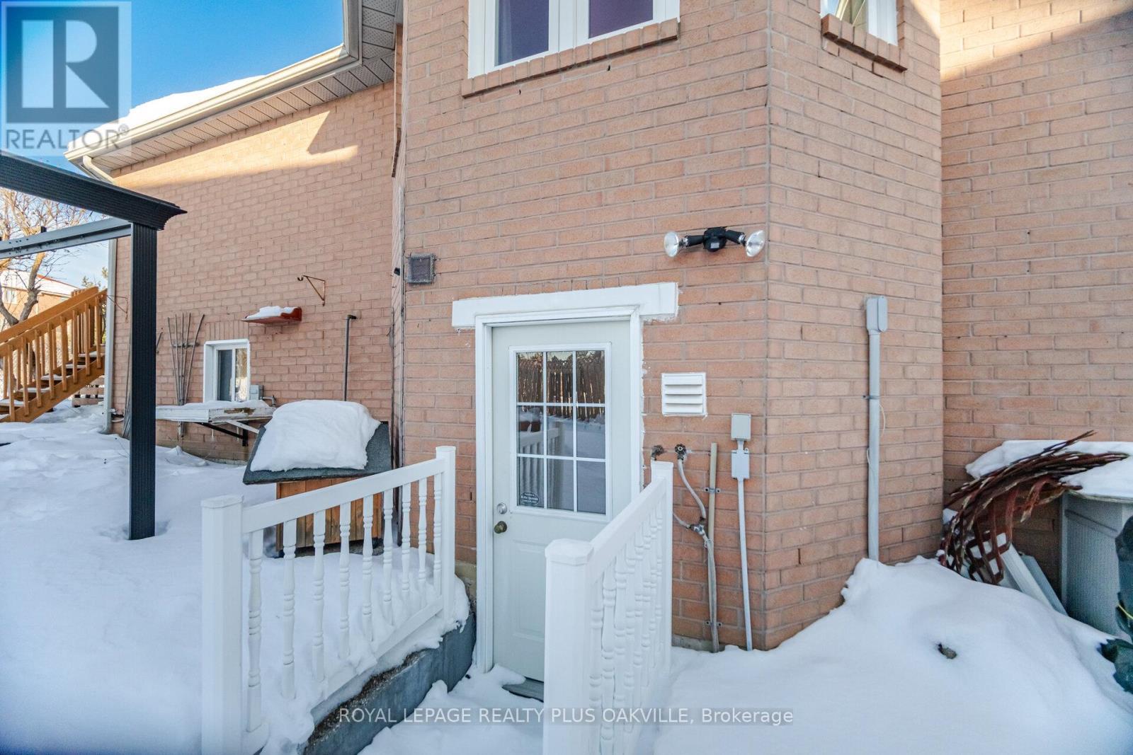 3395 Trelawny Circle, Mississauga, ON - Outdoor With Exterior