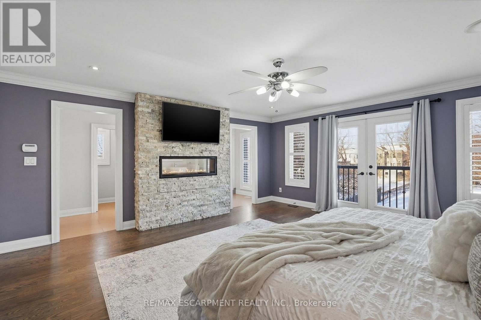 1159 Alexandra Avenue, Mississauga, ON - Indoor Photo Showing Bedroom With Fireplace