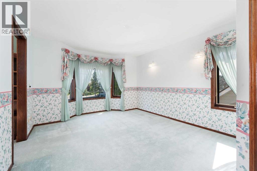 1600 Evergreen Hill Sw, Calgary, AB - Indoor Photo Showing Other Room