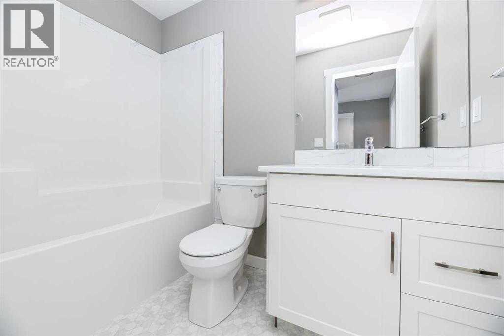 55 Everson Close, Red Deer, AB - Indoor Photo Showing Bathroom