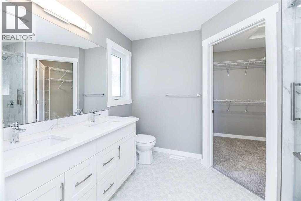 55 Everson Close, Red Deer, AB - Indoor Photo Showing Bathroom
