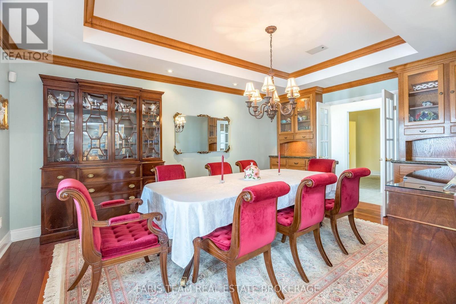 24 Finley Drive, Tiny, ON - Indoor Photo Showing Dining Room